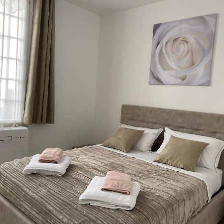 Hello 2 Pieces “Renove Et Climatise “ Vieil Antibes Apartment Luaran gambar