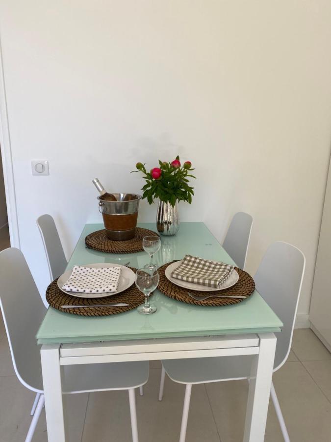 Hello 2 Pieces “Renove Et Climatise “ Vieil Antibes Apartment Luaran gambar